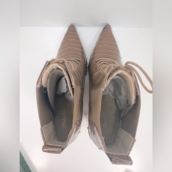 NEW Charles by Charles David Jetsetter Glossy Croco-Embossed Lace-Up Ankle Boot - Picture 6 of 9